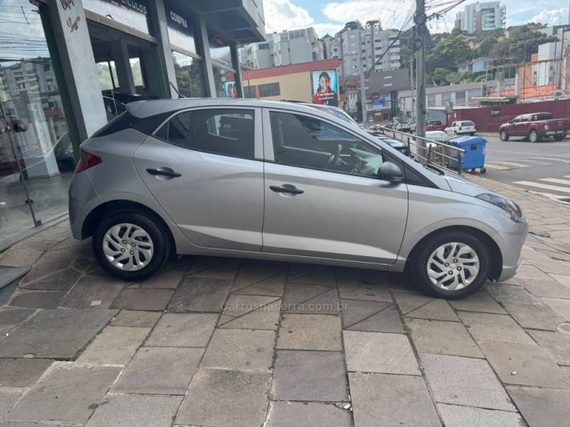 HYUNDAI - HB20 - 2021/2022 - Prata - Sob Consulta