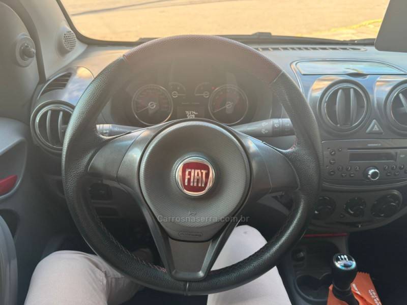 FIAT - PALIO - 2014/2014 - Prata - Sob Consulta