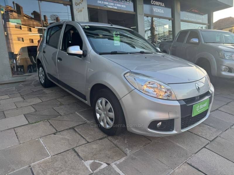 RENAULT - SANDERO - 2013/2013 - Prata - Sob Consulta