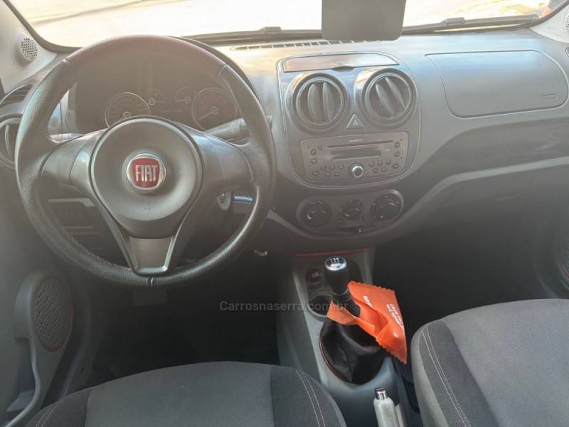 FIAT - PALIO - 2014/2014 - Prata - Sob Consulta