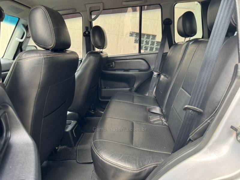 MITSUBISHI - PAJERO TR4 - 2010/2010 - Prata - Sob Consulta