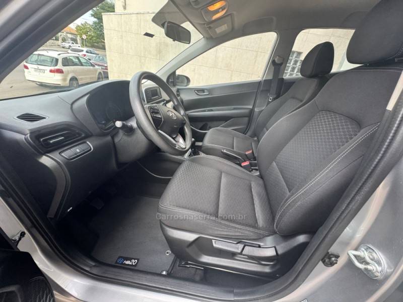 HYUNDAI - HB20 - 2021/2022 - Prata - Sob Consulta