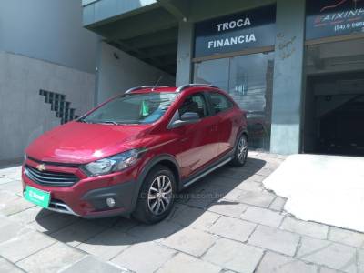 CHEVROLET - ONIX - 2016/2017 - Vinho - R$ 63.900,00