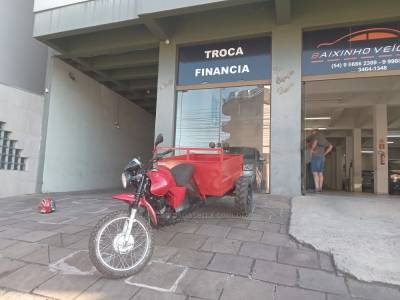 HONDA - CG 150 - 2003/2004 - Vermelha - R$ 15.600,00