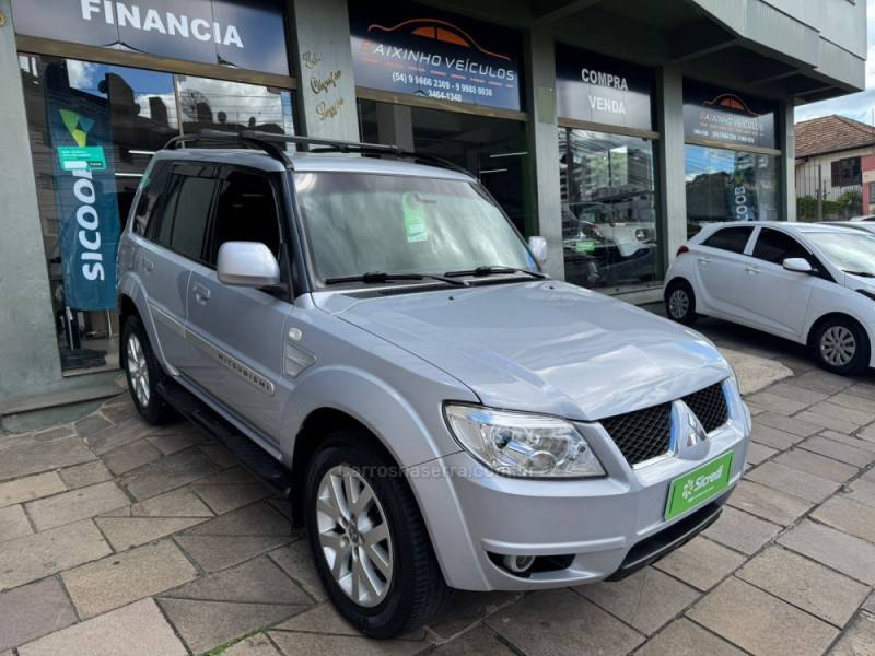 MITSUBISHI - PAJERO TR4 - 2010/2010 - Prata - Sob Consulta