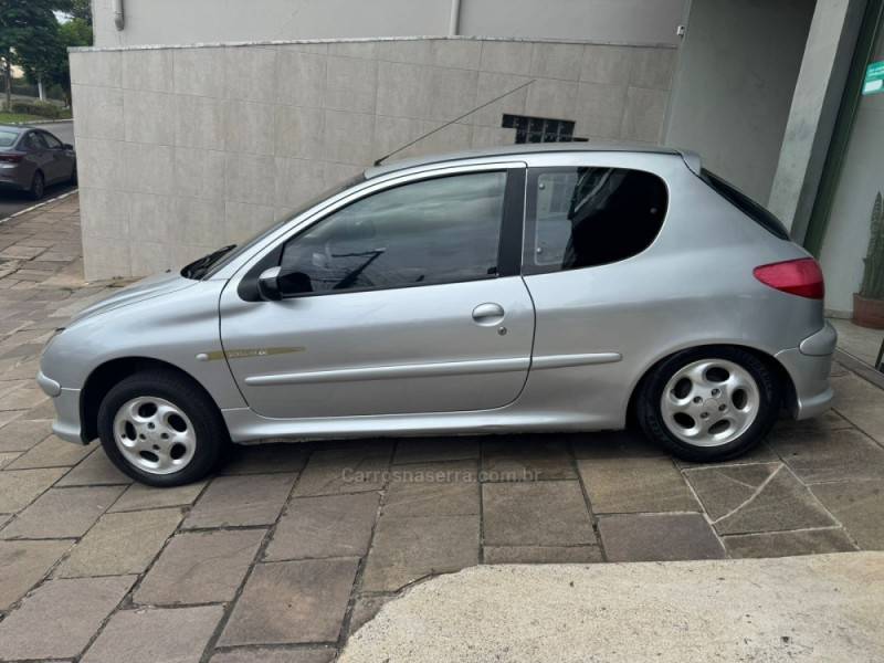 PEUGEOT - 206 - 2002/2002 - Prata - Sob Consulta