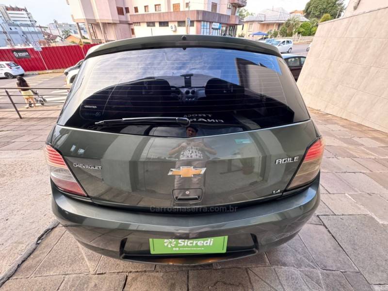 CHEVROLET - AGILE - 2011/2011 - Verde - R$ 38.900,00